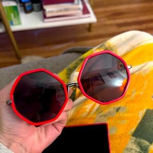 BARELY WORN ORIGINAL MORGENTHAL FREDERICS SUNGLASSES JACKIE O STYLE